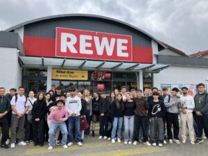 Mehr über den Artikel erfahren Physikunterricht im Rewe