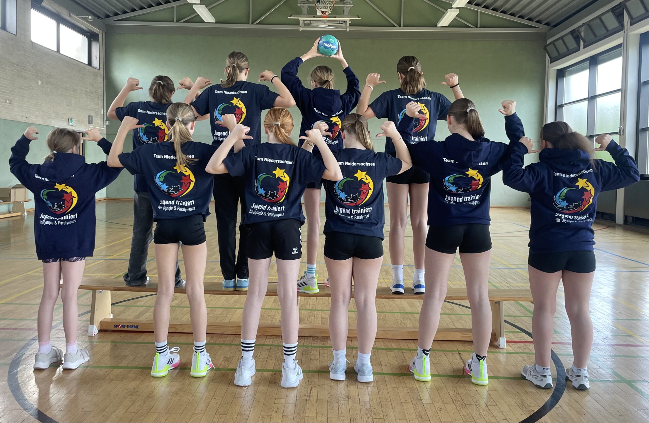 Mehr über den Artikel erfahren Anpfiff fürs Bundesfinale: Unsere GaBö-Handballerinnen sind bereit!