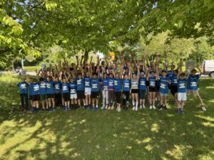 Mehr über den Artikel erfahren Titelverteidigung gelungen: GaBö-Laufteam gewinnt erneut beim „Lauf um die Wälle“