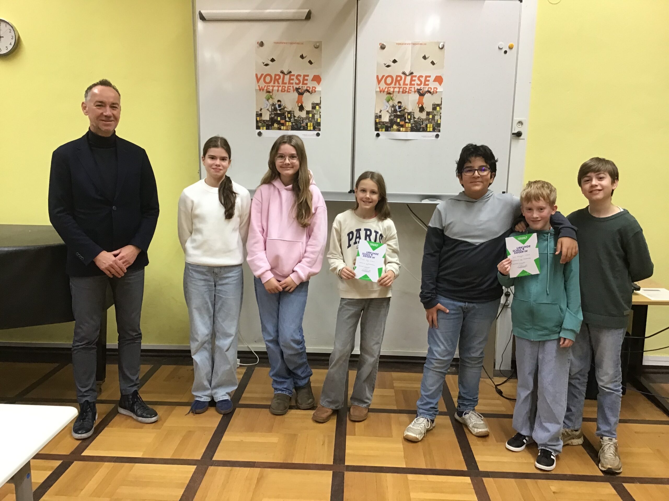 Mehr über den Artikel erfahren Janne Kietzmann überzeugt beim Vorlesewettbewerb am GaBö