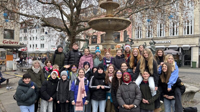 Ein sportlicher Tag der Klasse 6b beim Eiszauber in Braunschweig