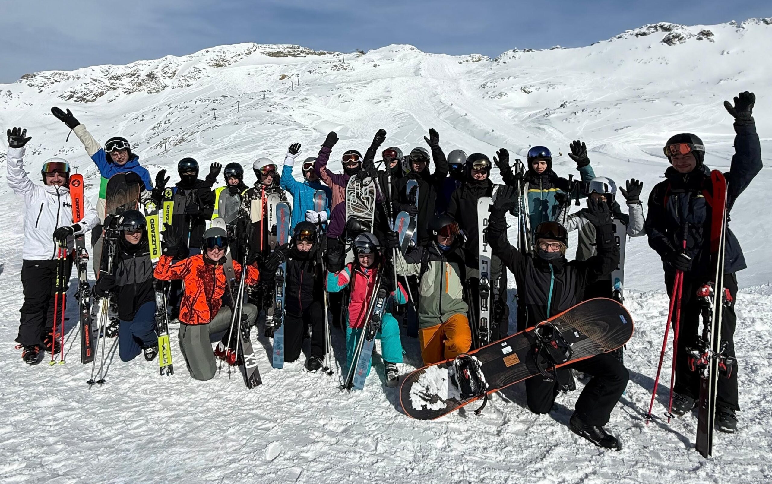 Du betrachtest gerade Von zittrigen Kurven zu selbstbewussten Schwüngen – Schneefahrt 2026